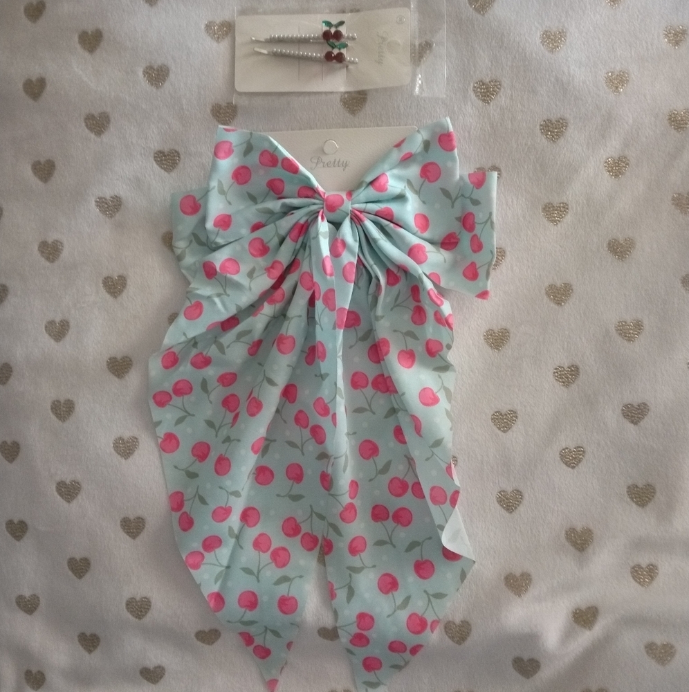 ✂️3/$15 *NWT* Pretty Cherry Print Hair Bow and Clip Set